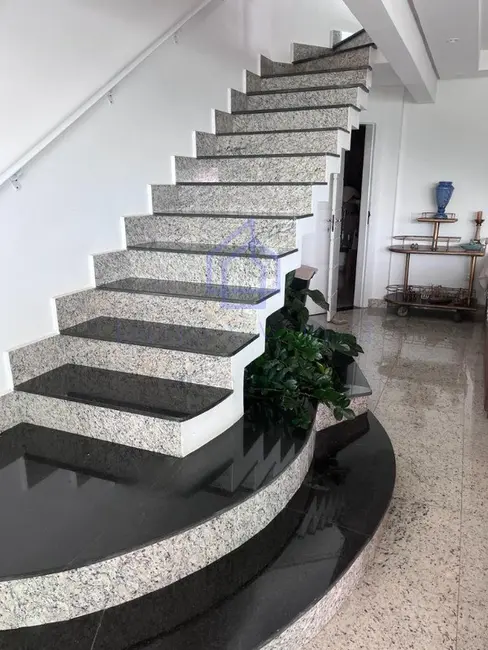 Foto 9 de Casa com 5 quartos à venda, 211m2 em Ilhabela - SP