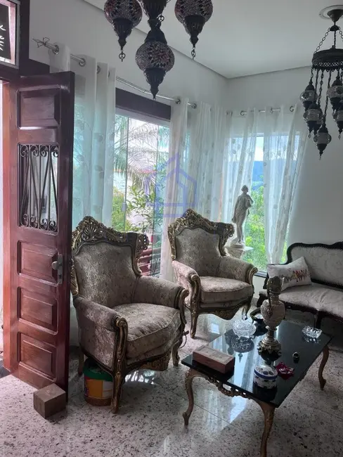 Foto 4 de Casa com 5 quartos à venda, 211m2 em Ilhabela - SP