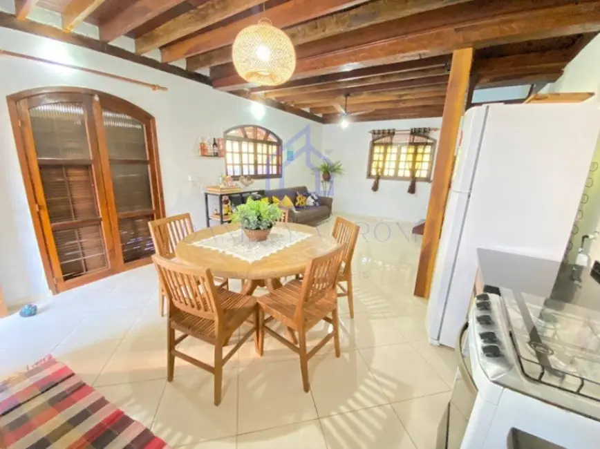 Foto 3 de Casa com 2 quartos à venda, 218m2 em Ilhabela - SP