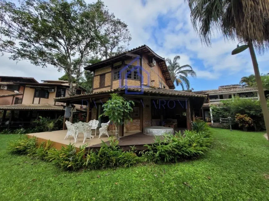 Foto 1 de Casa de Condomínio com 3 quartos à venda, 138m2 em Ilhabela - SP