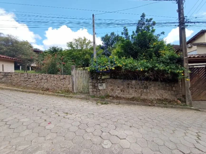 Foto 2 de Terreno / Lote à venda, 601m2 em Ilhabela - SP