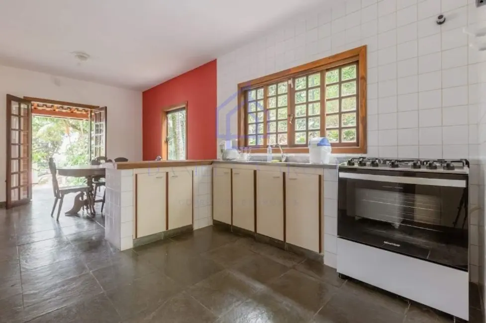 Foto 8 de Casa com 6 quartos para alugar, 240m2 em Ilhabela - SP