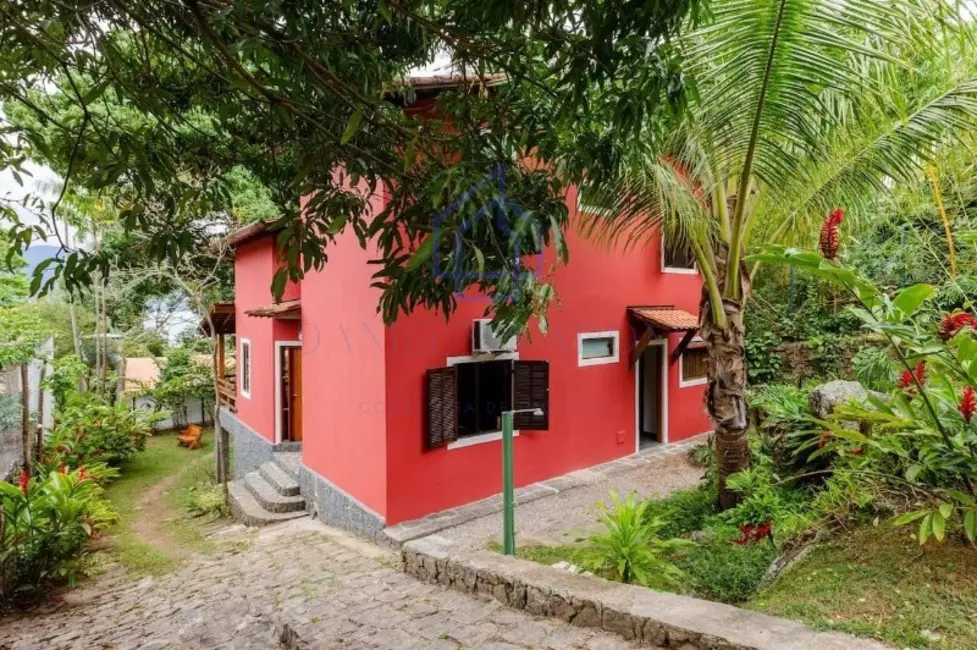 Foto 2 de Casa com 6 quartos para alugar, 240m2 em Ilhabela - SP