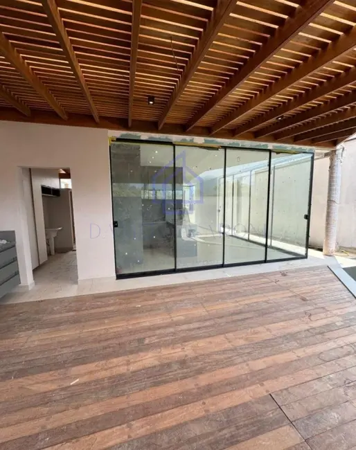 Foto 1 de Casa com 3 quartos à venda, 135m2 em Ilhabela - SP