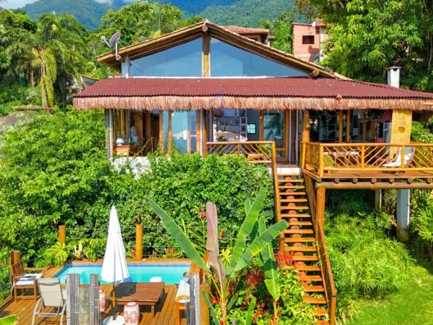 Foto 2 de Casa de Condomínio com 4 quartos à venda, 247m2 em Ilhabela - SP