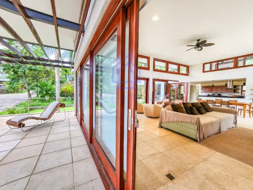 Foto 4 de Casa de Condomínio com 4 quartos à venda, 805m2 em Ilhabela - SP