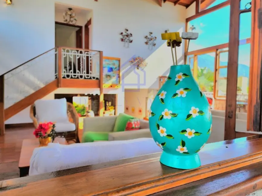 Foto 3 de Casa com 3 quartos à venda, 310m2 em Ilhabela - SP