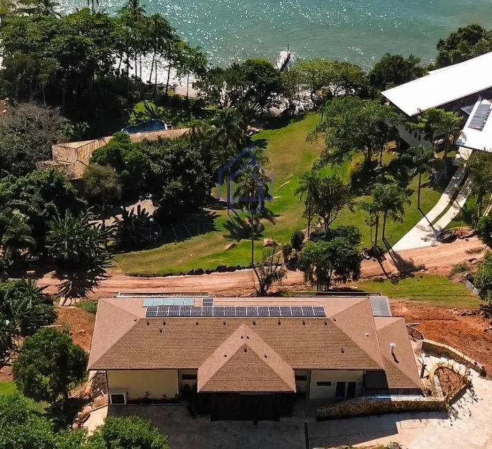 Foto 3 de Casa de Condomínio com 5 quartos à venda, 500m2 em Ilhabela - SP