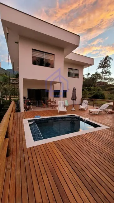 Foto 2 de Casa com 3 quartos à venda, 200m2 em Ilhabela - SP