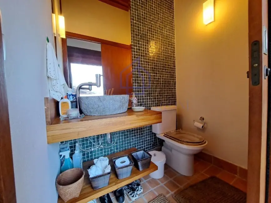 Foto 8 de Casa de Condomínio com 3 quartos à venda, 250m2 em Ilhabela - SP