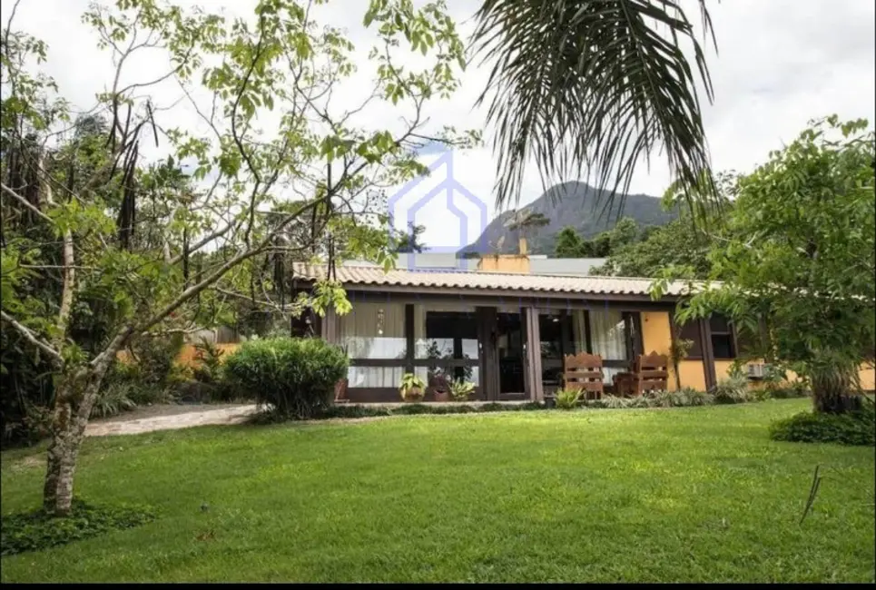 Foto 2 de Casa com 3 quartos à venda, 250m2 em Ilhabela - SP