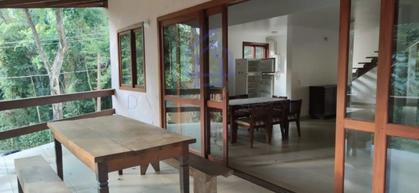 Foto 4 de Casa de Condomínio com 3 quartos à venda, 178m2 em Ilhabela - SP