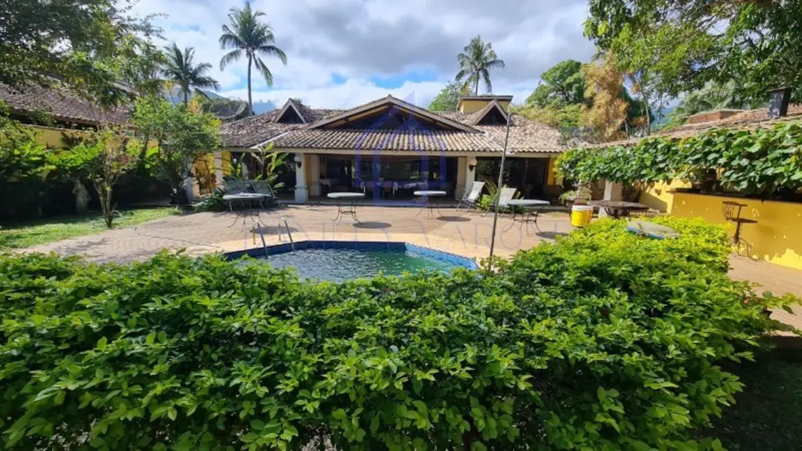 Foto 1 de Casa com 6 quartos à venda, 460m2 em Ilhabela - SP