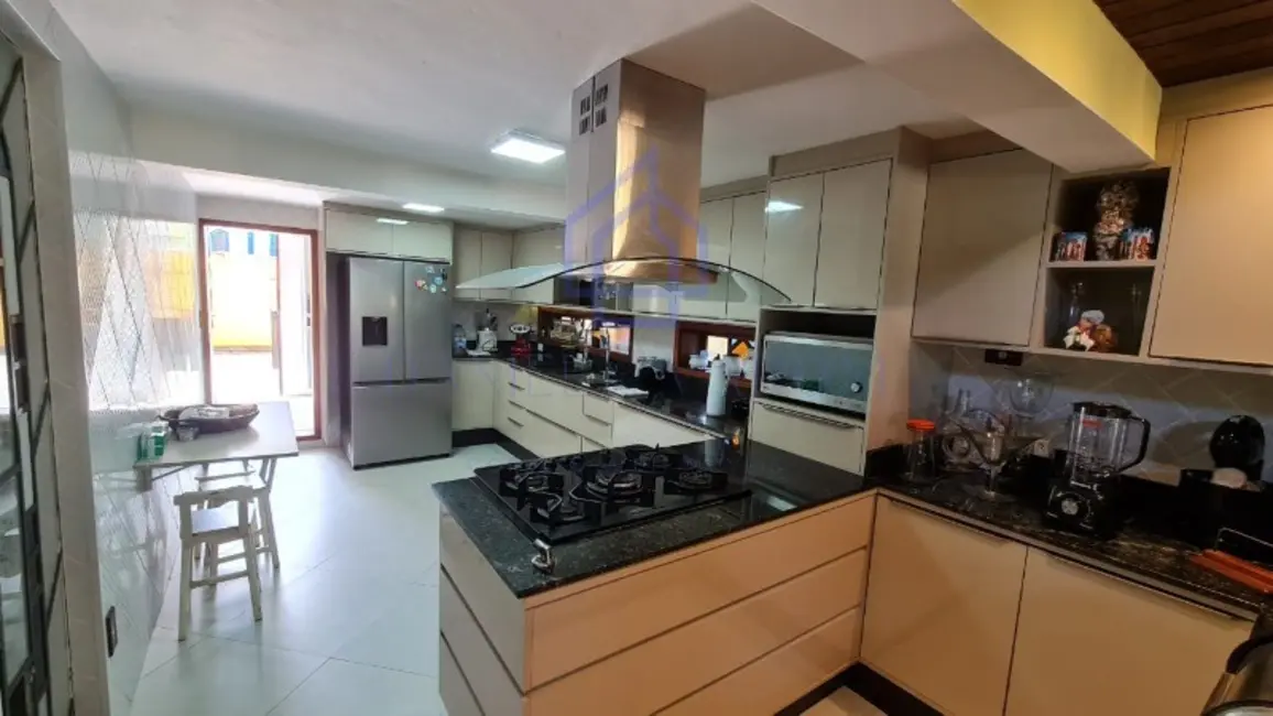 Foto 7 de Casa com 6 quartos à venda, 460m2 em Ilhabela - SP