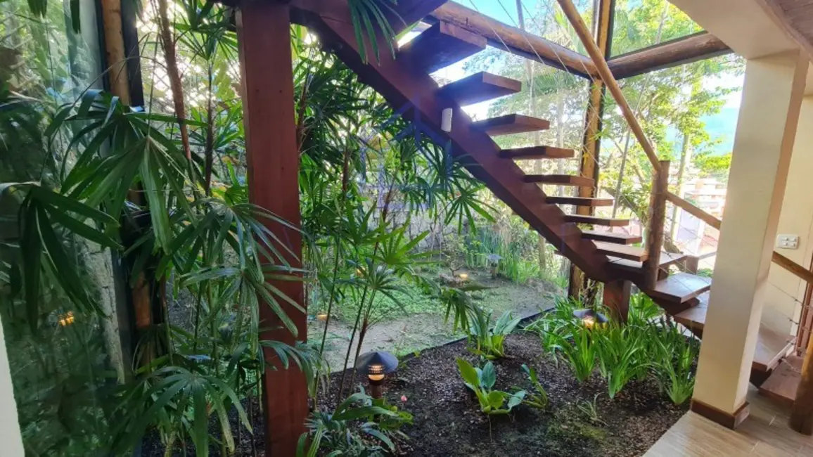 Foto 9 de Casa de Condomínio com 3 quartos à venda, 309m2 em Ilhabela - SP