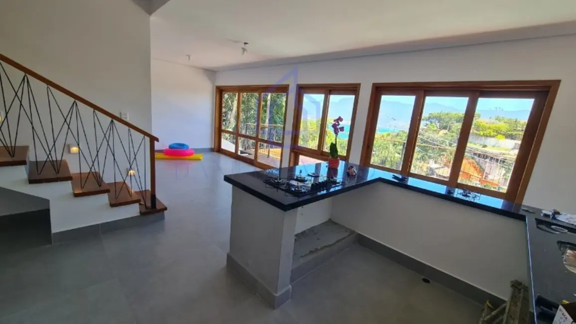 Foto 7 de Casa com 4 quartos à venda e para alugar, 183m2 em Ilhabela - SP