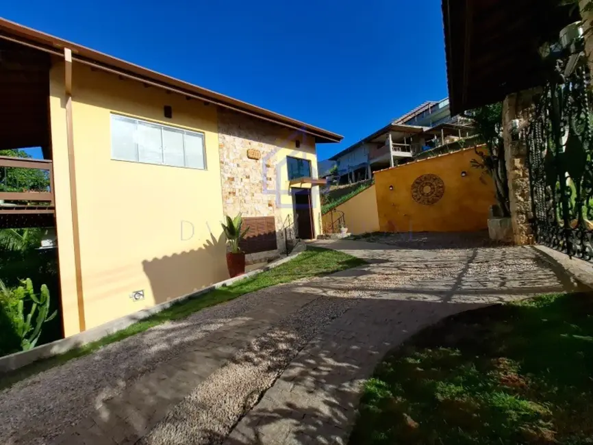 Foto 1 de Casa com 3 quartos à venda, 162m2 em Barra Velha, Ilhabela - SP