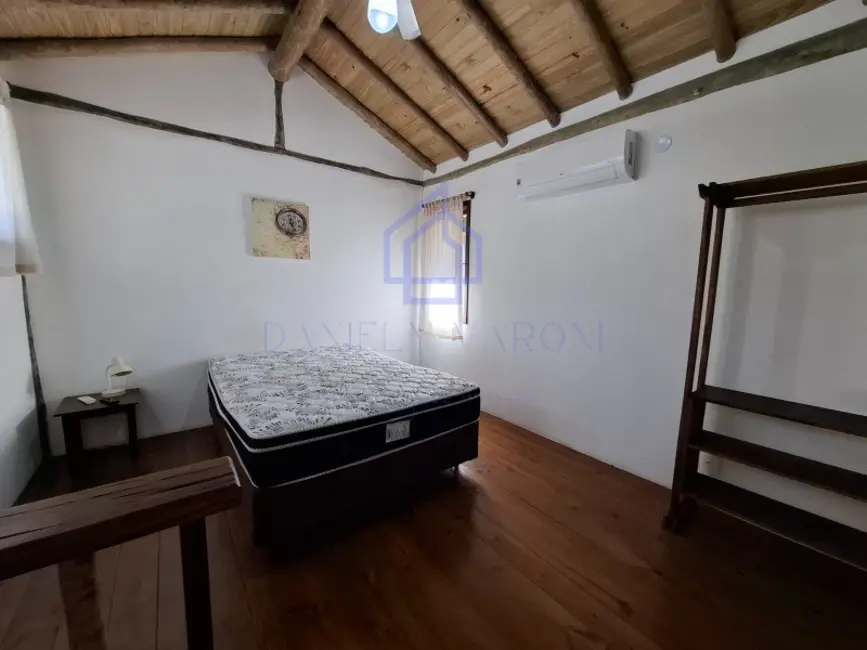 Foto 9 de Casa com 4 quartos à venda, 152m2 em Ilhabela - SP