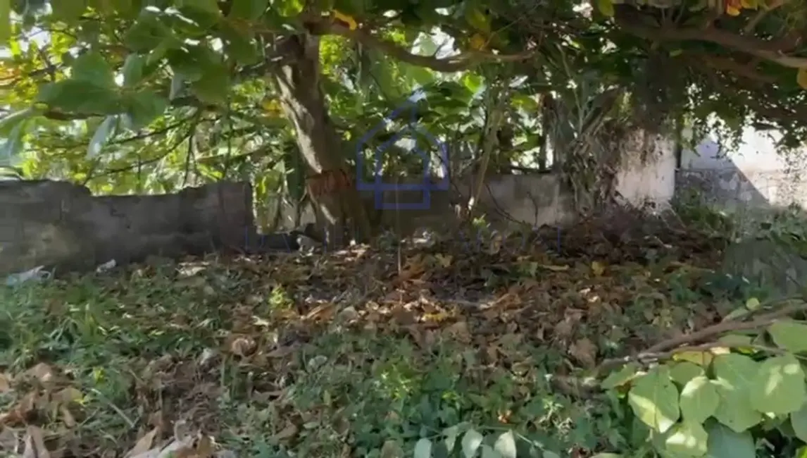 Foto 1 de Terreno / Lote à venda, 302m2 em Ilhabela - SP