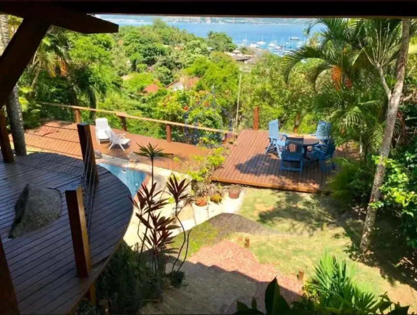 Foto 1 de Casa com 4 quartos à venda, 100m2 em Ilhabela - SP