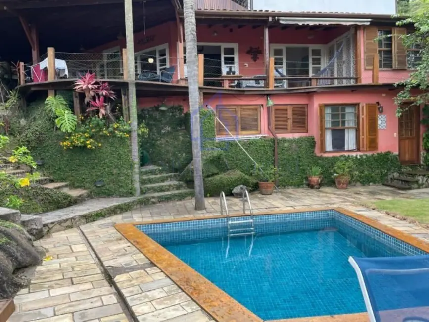 Casa com 4 quartos à venda, 96m2 em Ilhabela - SP - imagem 4 Foto 4 de Casa com 4 quartos à venda, 96m2 em Ilhabela - SP