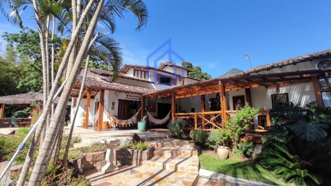 Foto 4 de Casa com 5 quartos para alugar, 345m2 em Ilhabela - SP