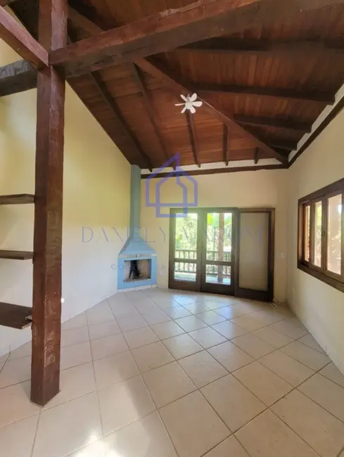 Foto 8 de Casa com 2 quartos à venda, 131m2 em Ilhabela - SP
