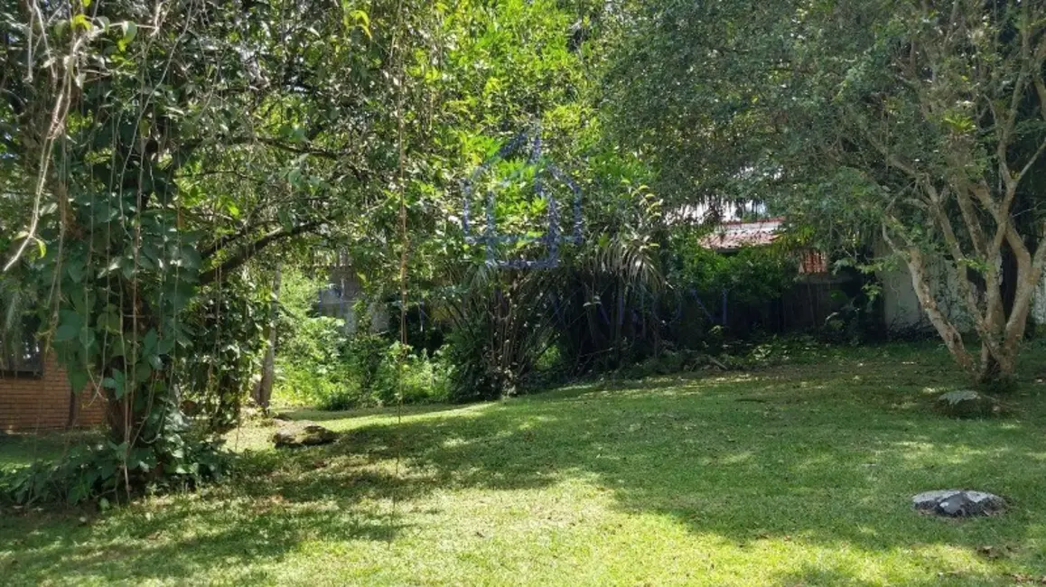 Foto 1 de Terreno / Lote à venda, 614m2 em Ilhabela - SP