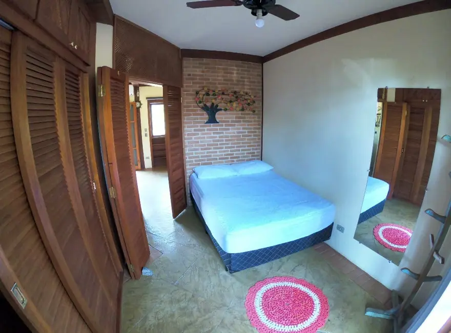 Foto 9 de Casa de Condomínio com 1 quarto à venda, 44m2 em Ilhabela - SP