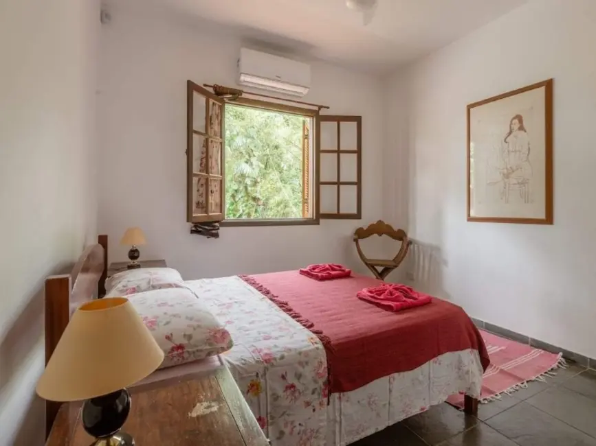 Foto 6 de Casa com 4 quartos para alugar, 240m2 em Ilhabela - SP