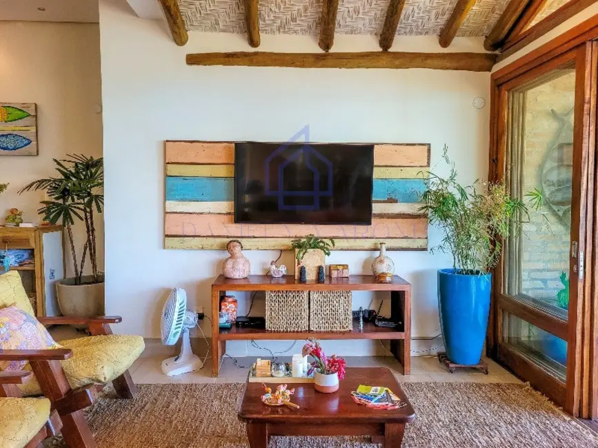 Foto 3 de Casa de Condomínio com 3 quartos à venda, 184m2 em Ilhabela - SP