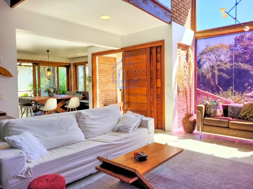 Foto 5 de Casa de Condomínio com 2 quartos à venda, 163m2 em Ilhabela - SP