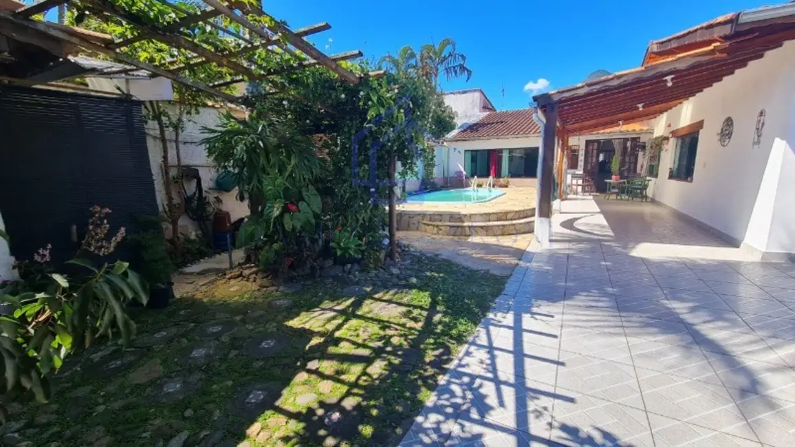 Foto 6 de Casa com 4 quartos à venda, 197m2 em Ilhabela - SP
