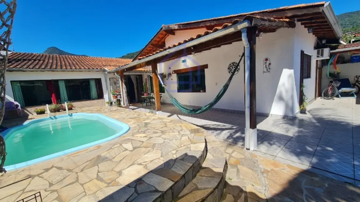 Foto 2 de Casa com 4 quartos à venda, 197m2 em Ilhabela - SP
