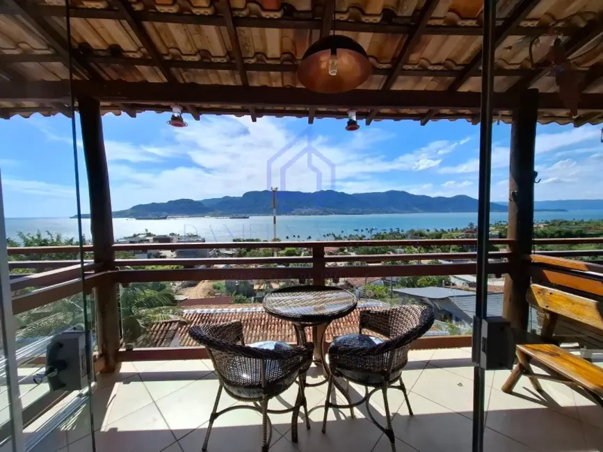 Foto 2 de Casa de Condomínio com 2 quartos à venda, 49m2 em Ilhabela - SP