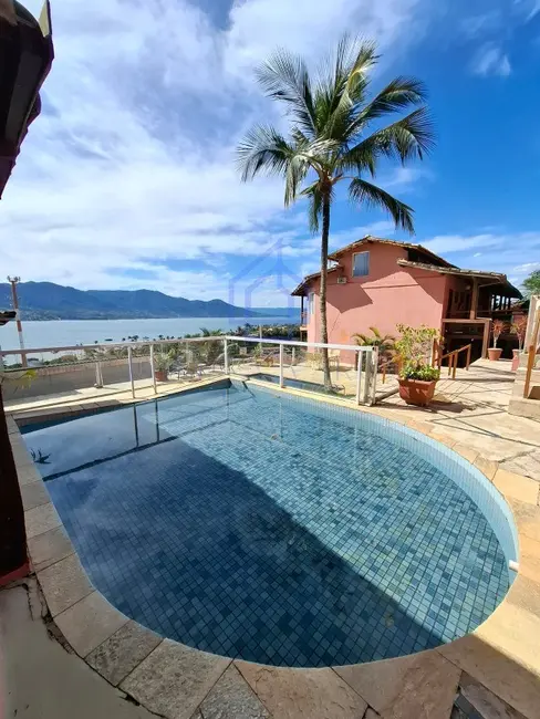 Foto 1 de Casa de Condomínio com 2 quartos à venda, 49m2 em Ilhabela - SP