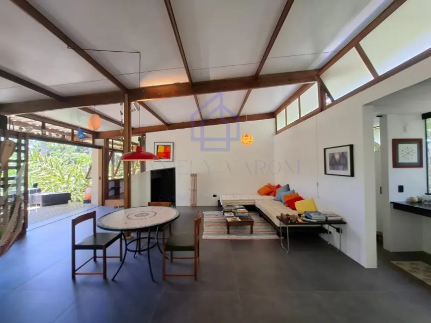 Foto 9 de Casa com 4 quartos à venda, 260m2 em Ilhabela - SP