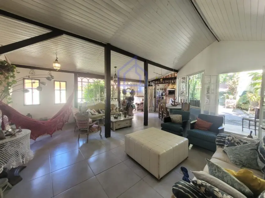 Foto 3 de Casa com 4 quartos à venda, 262m2 em Ilhabela - SP