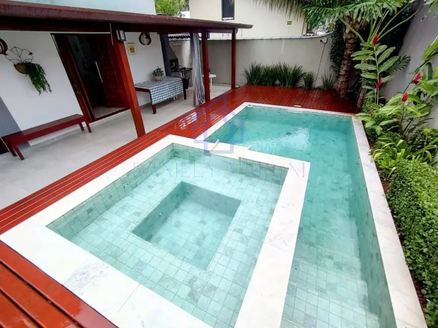 Foto 1 de Casa com 4 quartos à venda, 150m2 em Barra Velha, Ilhabela - SP