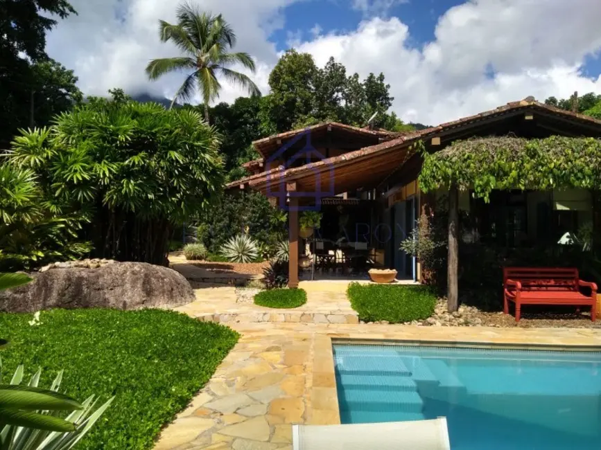 Foto 1 de Casa com 4 quartos à venda, 250m2 em Ilhabela - SP