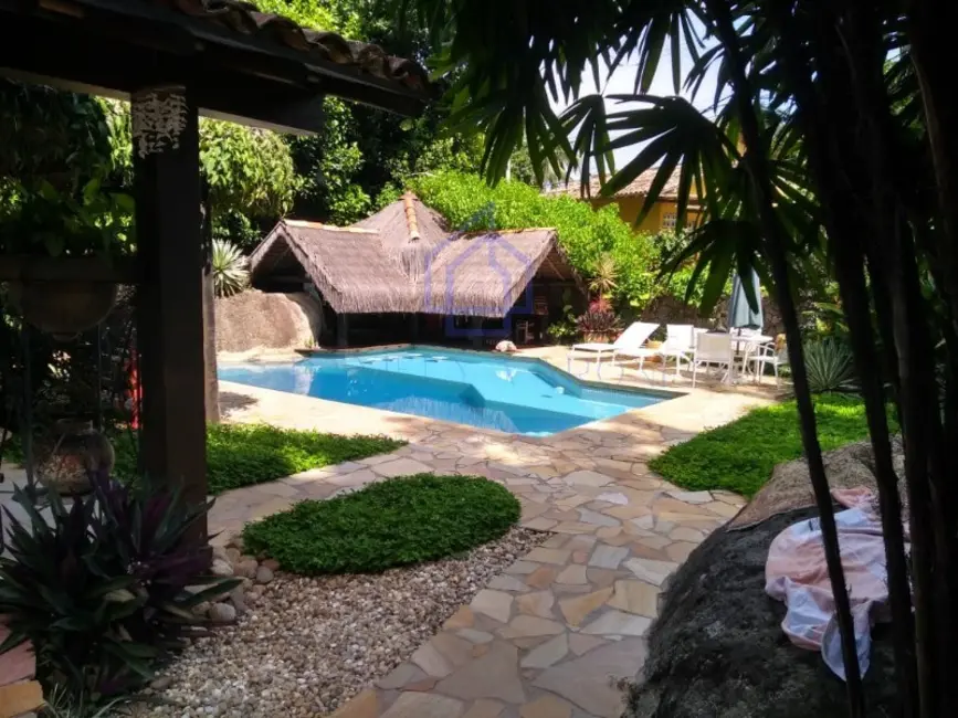 Foto 3 de Casa com 4 quartos à venda, 250m2 em Ilhabela - SP