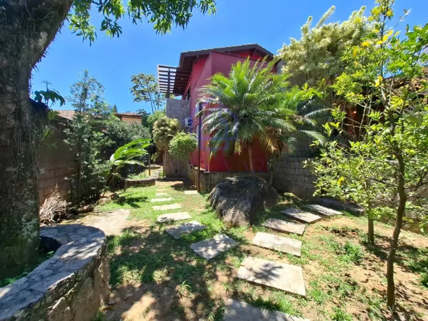 Foto 1 de Casa com 5 quartos à venda, 241m2 em Ilhabela - SP