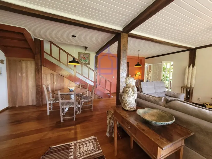 Foto 6 de Casa com 3 quartos à venda, 318m2 em Ilhabela - SP