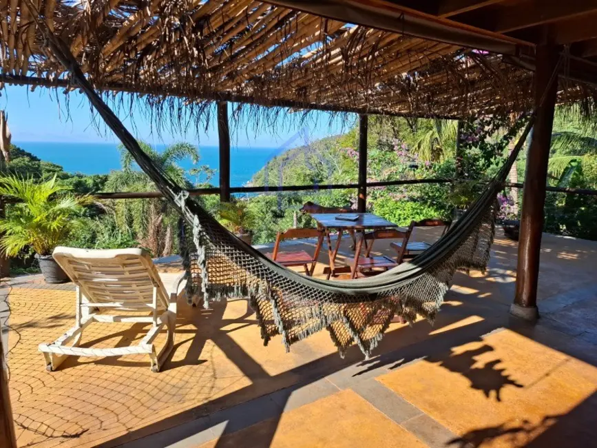 Foto 1 de Casa com 2 quartos à venda, 200m2 em Ilhabela - SP