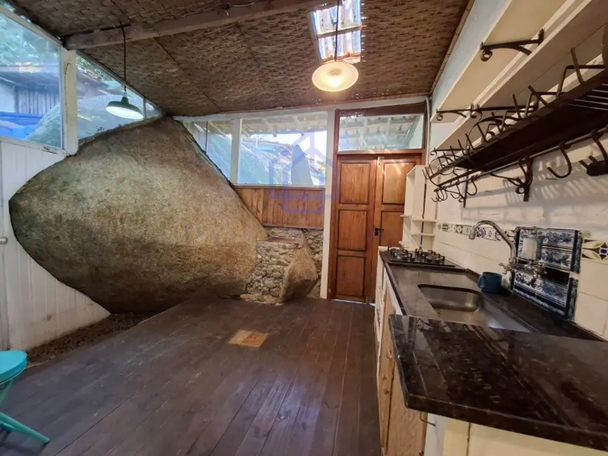 Foto 8 de Casa com 6 quartos à venda, 128m2 em Ilhabela - SP