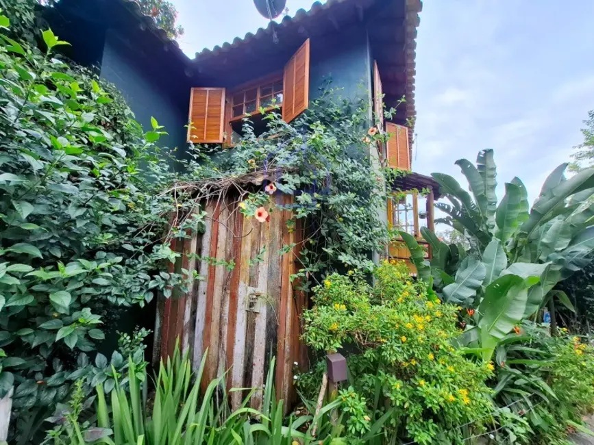 Foto 3 de Casa de Condomínio com 2 quartos à venda, 77m2 em Ilhabela - SP