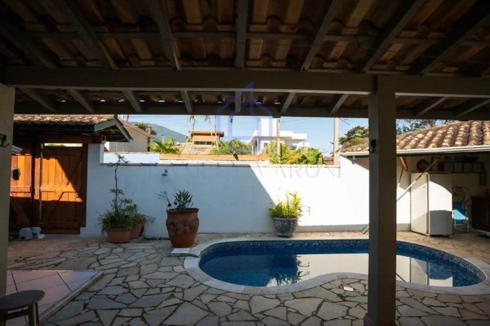 Casa com 4 quartos à venda, 154m2 em Ilhabela - SP - imagem 5 Foto 5 de Casa com 4 quartos à venda, 154m2 em Ilhabela - SP
