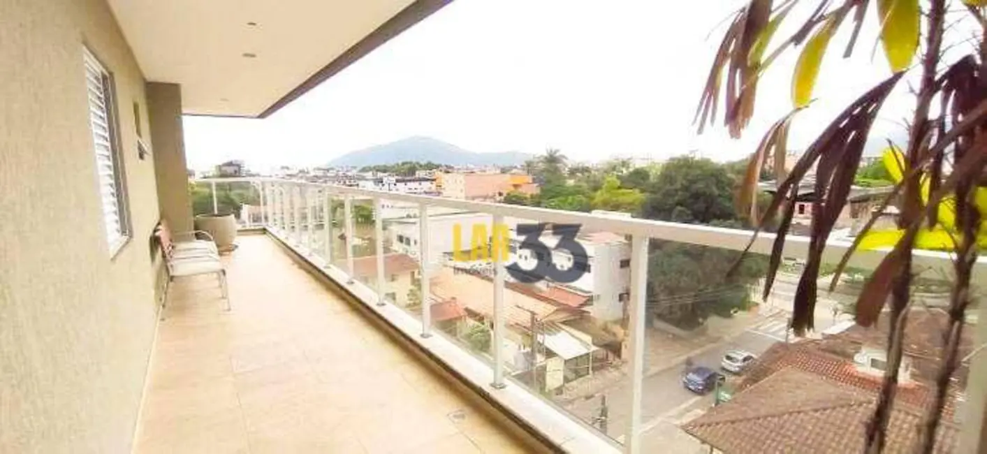 Foto 2 de Cobertura com 3 quartos à venda, 205m2 em Centro, Ubatuba - SP