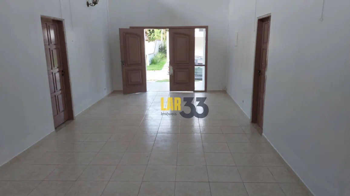 Foto 2 de Casa de Condomínio com 4 quartos à venda e para alugar, 441m2 em Ubatuba - SP