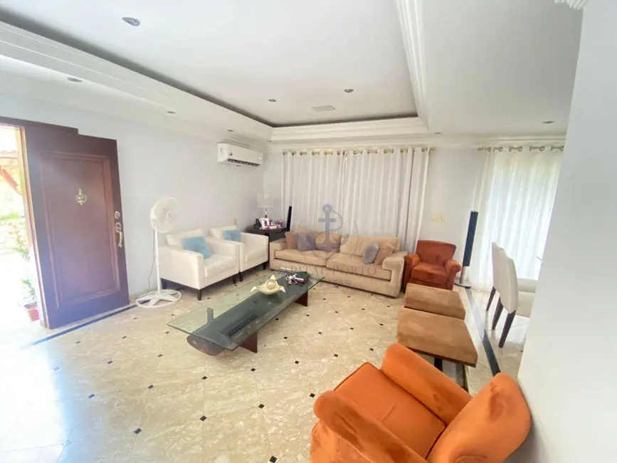 Casa com 4 quartos à venda, 583m2 em Jardim Guanabara, Rio De Janeiro - RJ - imagem 5 Foto 5 de Casa com 4 quartos à venda, 583m2 em Jardim Guanabara, Rio De Janeiro - RJ